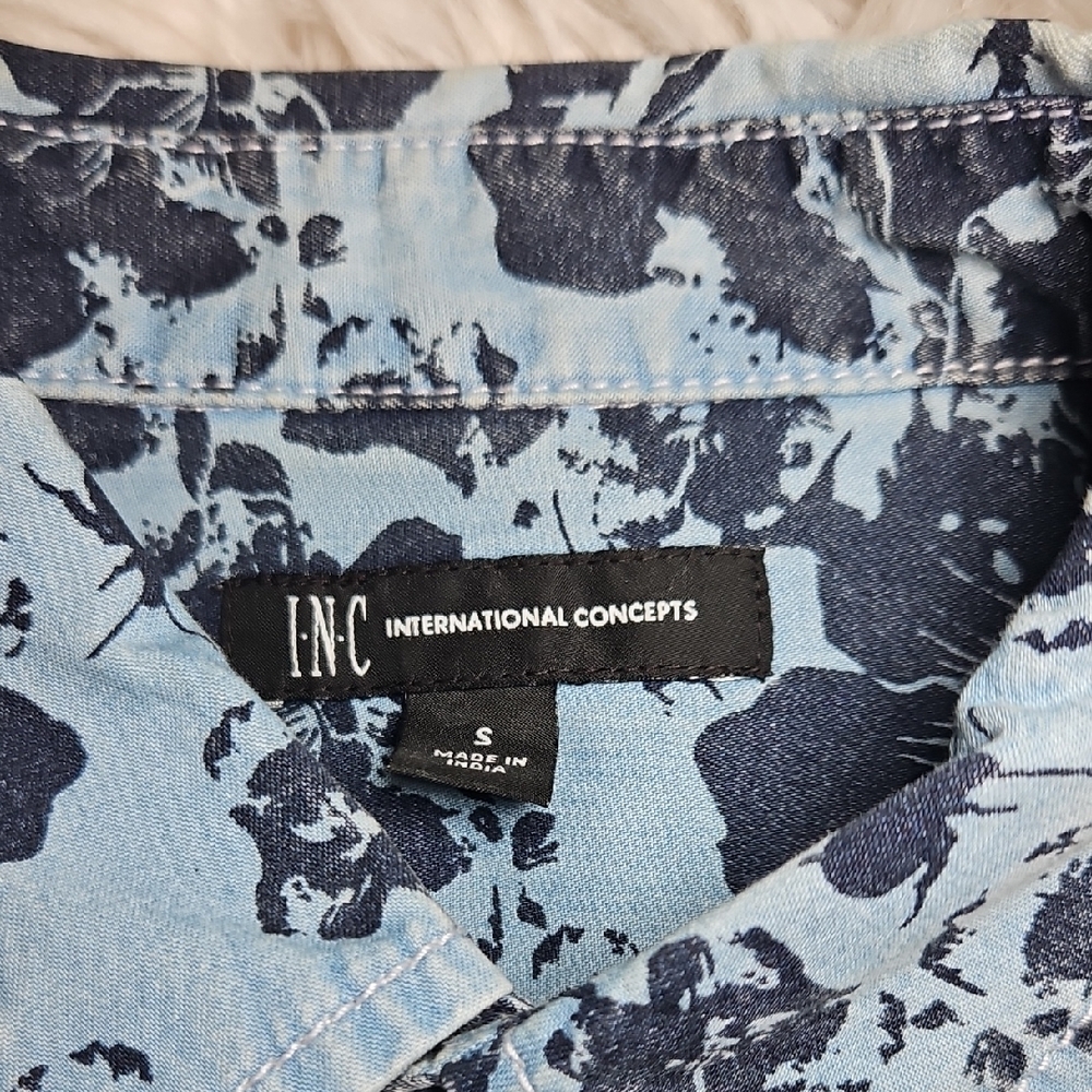 INC International Concepts Coastal Wash Floral Button Down Shirt – Size Small - Picture 5 of 7